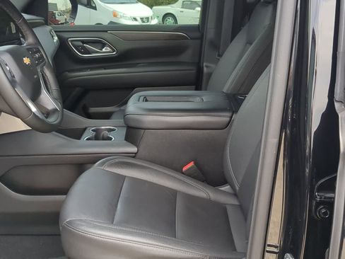 Used 2024 Chevrolet Suburban LT w/ LT Signature Package AWD/4WD image 16