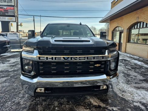 Used 2023 Chevrolet Silverado 2500 LT w/ Convenience Package image 2