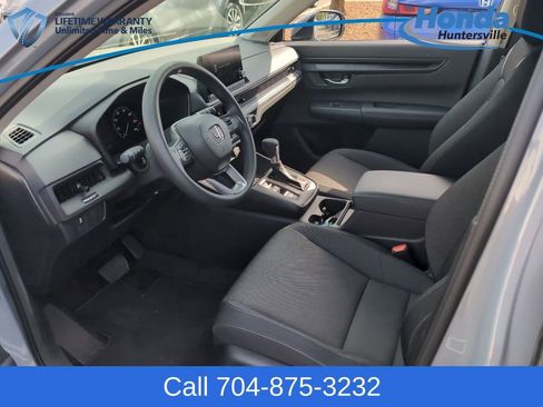 Used 2025 Honda CR-V EX image 13