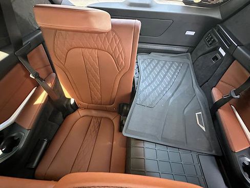 Certified 2026 BMW X7 xDrive40i w/ Premium Package AWD/4WD image 20