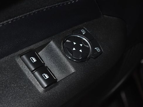 Used 2018 Ford Mustang GT image 5