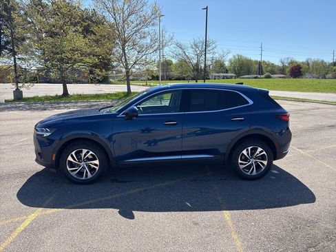 Used 2022 Buick Envision Essence w/ Safety Package image 4