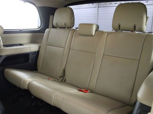 Used 2012 Toyota Sequoia Platinum image 15