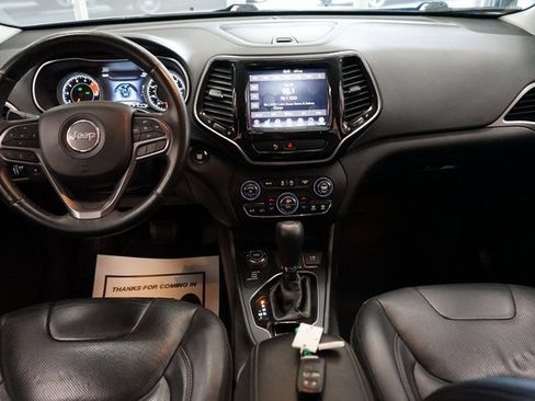 Used 2019 Jeep Cherokee Limited image 39