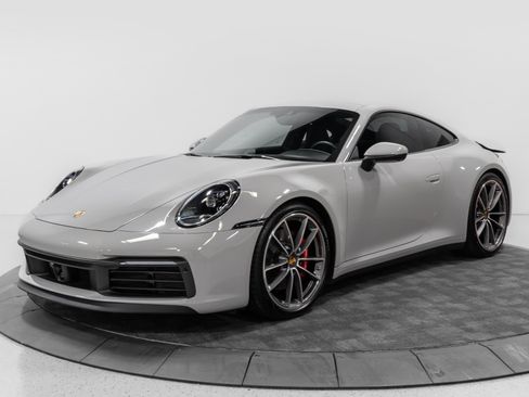 Used 2020 Porsche 911 Carrera 4S AWD/4WD image 2