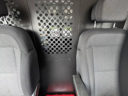 Used 2025 RAM ProMaster 2500 w/ U-Haul Equipment Group FWD image 36