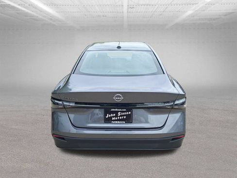 New 2026 Nissan Sentra S w/ S Cold Weather Package FWD image 4