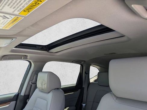 Used 2017 Honda CR-V Touring image 16