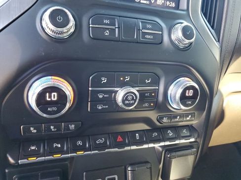 Used 2021 GMC Sierra 1500 Denali w/ Denali Ultimate Package AWD/4WD image 23
