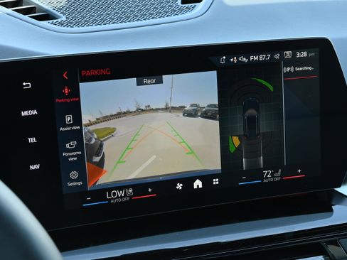 New 2026 BMW X1 xDrive28i w/ Convenience Package image 16