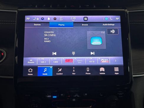 Used 2022 Jeep Grand Cherokee L Limited w/ Luxury Tech Group II AWD/4WD image 28