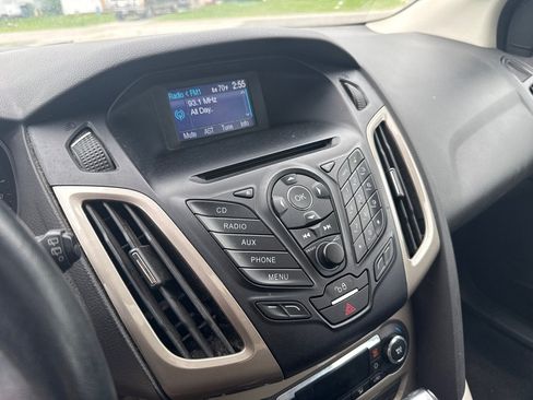 Used 2012 Ford Focus SEL FWD image 16