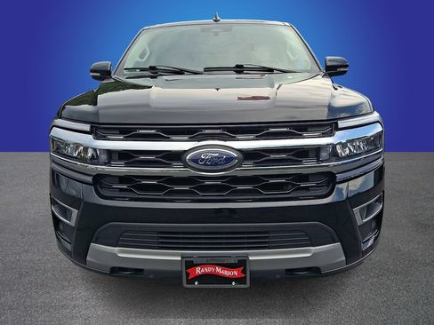 Used 2023 Ford Expedition Limited AWD/4WD image 2
