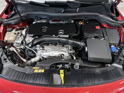 Used 2021 Mercedes-Benz GLA 250 4MATIC image 29