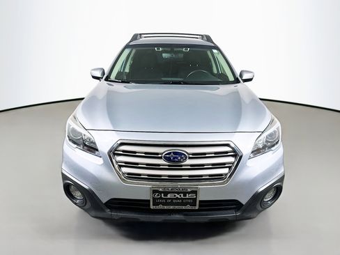 Used 2017 Subaru Outback 2.5i Premium AWD/4WD image 2