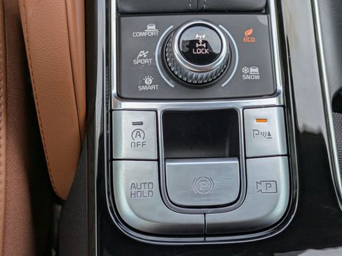 Certified 2025 Kia Telluride SX Prestige X-Line AWD/4WD image 31