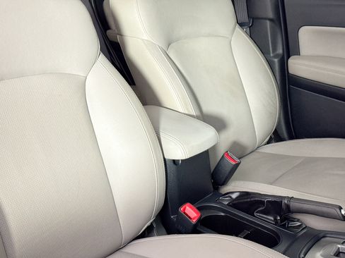 Used 2017 Subaru Forester 2.5i Limited AWD/4WD image 34