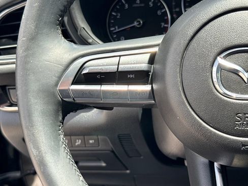 Used 2021 MAZDA CX-30 FWD 2.5 S w/ Premium Package image 16