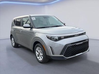 New 2025 Kia Soul LX