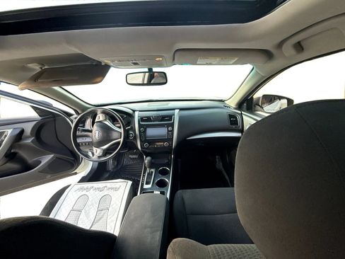 Used 2015 Nissan Altima 2.5 SV w/ Convenience Package FWD image 22
