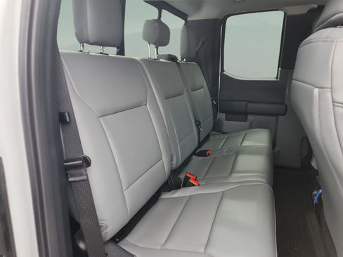 New 2026 Ford F250 XL w/ F-250 >10K GVWR Package image 17