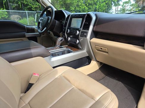 Used 2020 Ford F150 Lariat w/ Equipment Group 502A Luxury RWD image 13