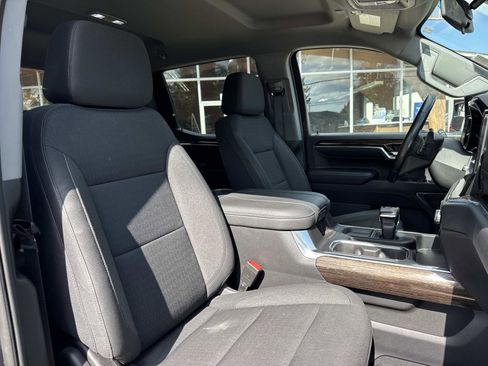 Used 2023 GMC Sierra 1500 Elevation image 9