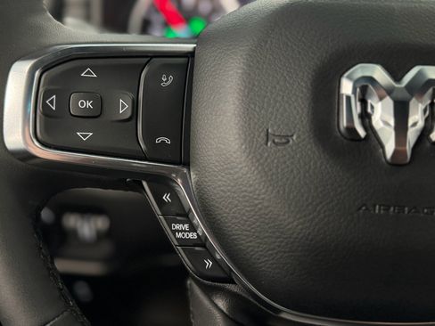 Used 2025 RAM 1500 Laramie AWD/4WD image 23