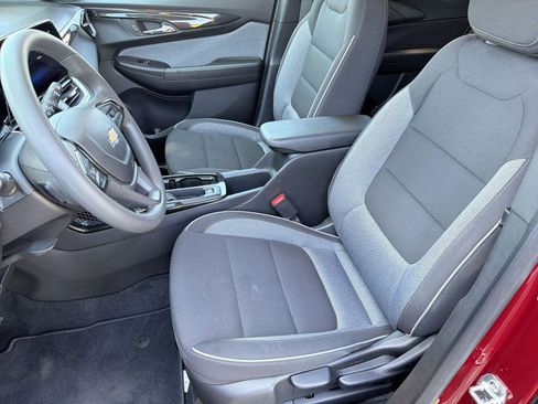 Used 2024 Chevrolet TrailBlazer LT w/ Driver Confidence Package FWD image 5