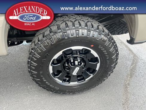 New 2027 Ford F350 Lariat w/ Tremor Off-Road Package AWD/4WD image 12