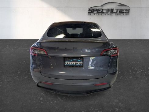 Used 2022 Tesla Model Y Performance AWD/4WD image 9