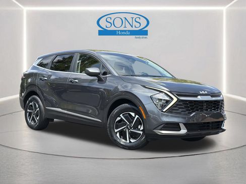 Used 2023 Kia Sportage LX AWD/4WD image 1