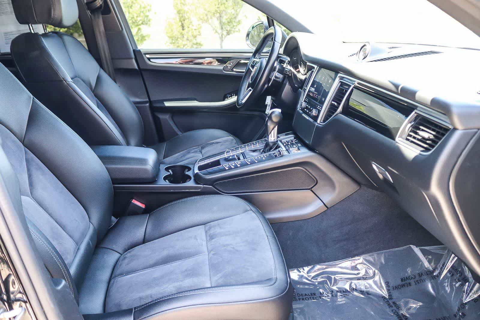 Used 2018 Porsche Macan AWD/4WD image 15