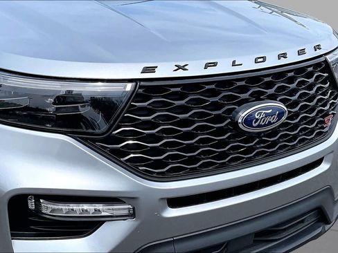 Used 2023 Ford Explorer ST w/ Equipment Group 401A AWD/4WD image 30