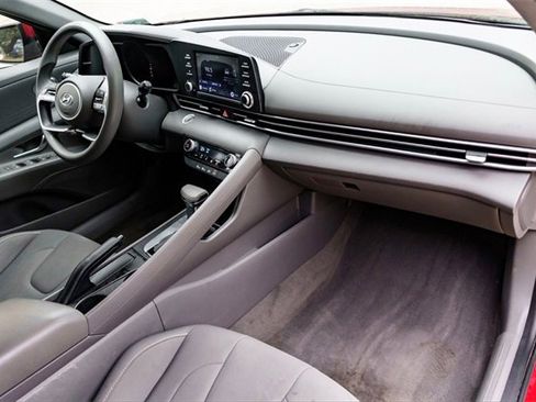 Certified 2022 Hyundai Elantra SEL w/ Cargo Package image 26