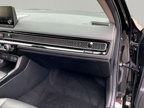 Certified 2024 Honda Civic EX-L image 18