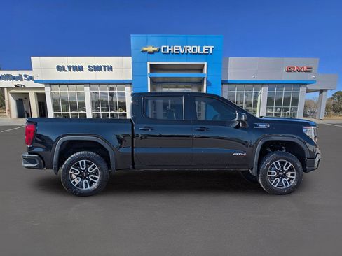 Used 2023 GMC Sierra 1500 AT4 w/ AT4 Premium Package image 7