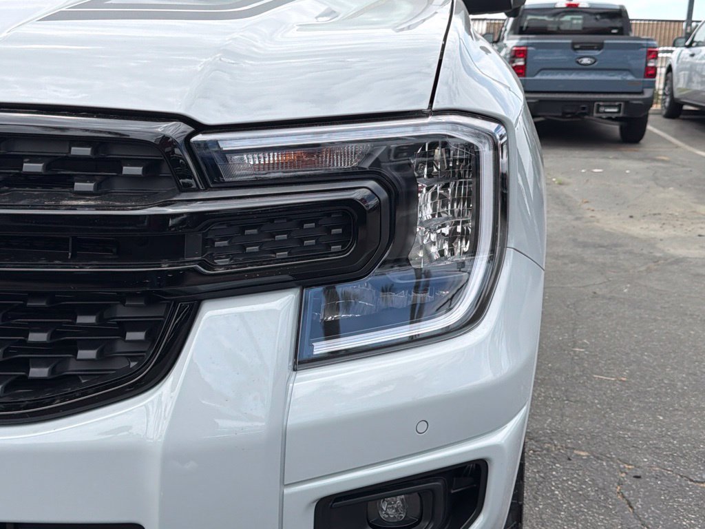 New 2026 Ford Ranger Lariat w/ Black Appearance Package AWD/4WD image 15