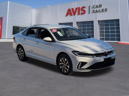 Used 2025 Volkswagen Jetta S FWD image 3