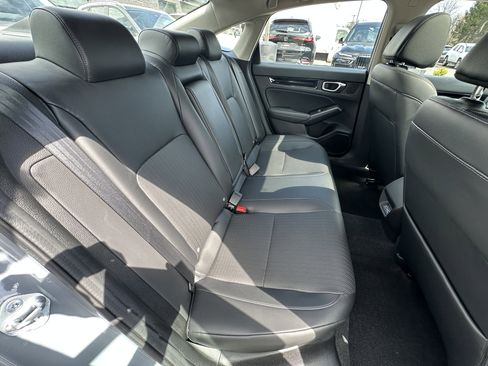 Used 2023 Honda Civic Touring image 35