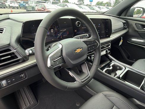 New 2026 Chevrolet Traverse LT FWD image 23