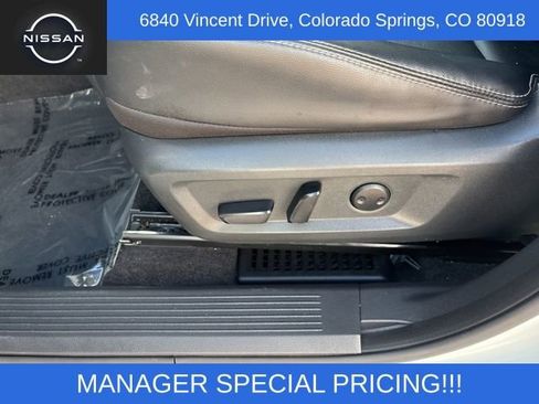 Certified 2023 Nissan Rogue SL FWD image 18