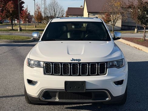 Used 2020 Jeep Grand Cherokee Limited image 2