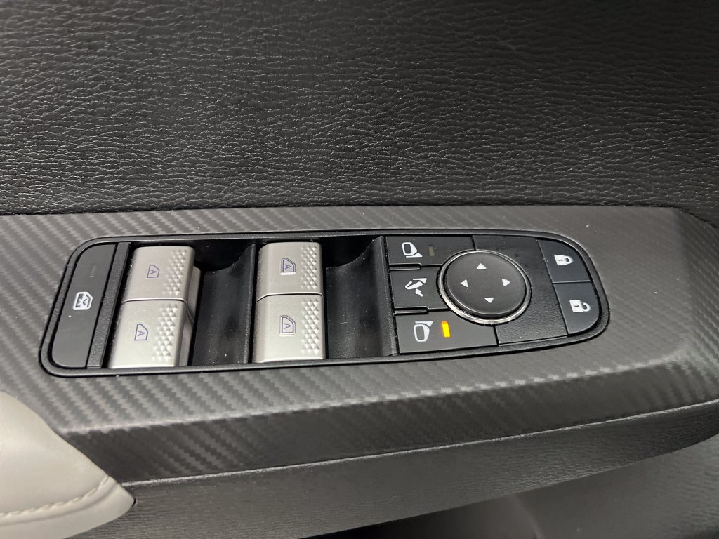 Used 2025 Mitsubishi Outlander SE AWD/4WD image 15
