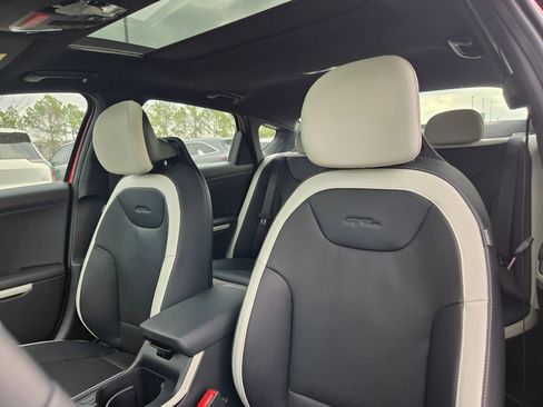 New 2025 Kia K4 GT-Line image 23