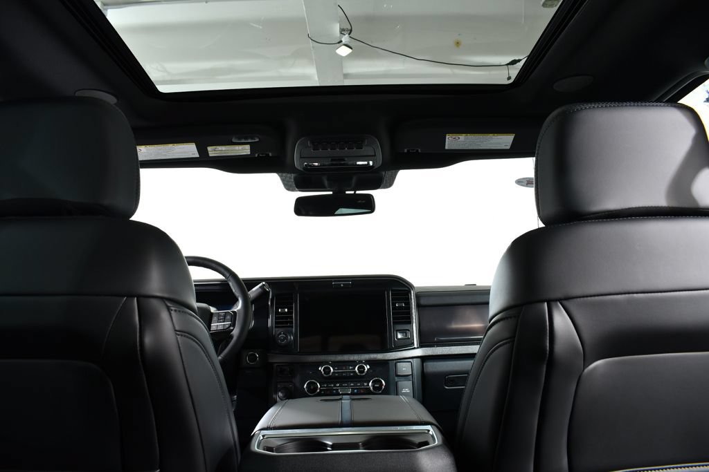 New 2026 Ford F350 Platinum AWD/4WD image 17