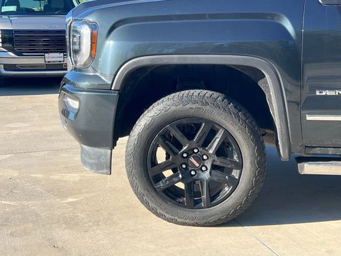 Used 2018 GMC Sierra 1500 Denali w/ Denali Ultimate Package AWD/4WD image 9