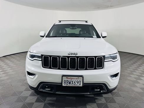 Used 2018 Jeep Grand Cherokee Limited AWD/4WD image 5