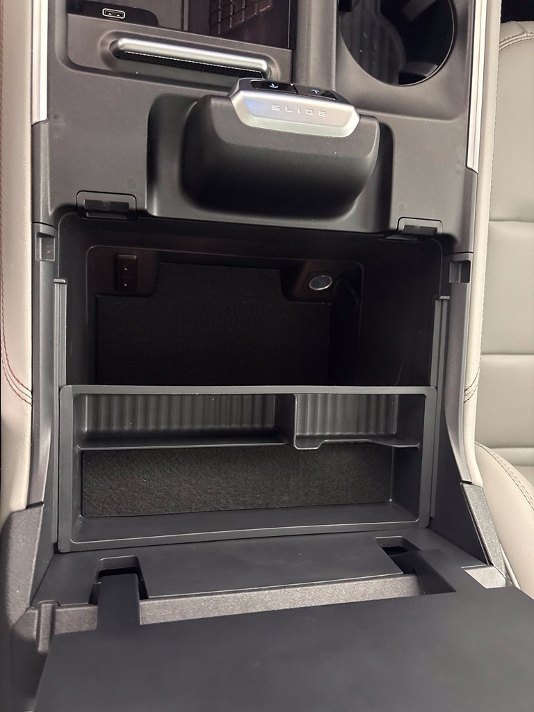 Used 2025 Ford Expedition Active RWD image 39