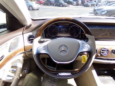 Used 2014 Mercedes-Benz S 550 Sedan image 50
